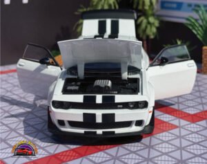 Dodge Hellcat Challenger in White