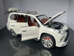 Alternative view of Lexus LS570 1:24 Scale Diecast Collectible Model