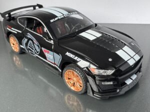 Alternative view of Shelby GT500  1:24 Scale Diecast Collectible Model