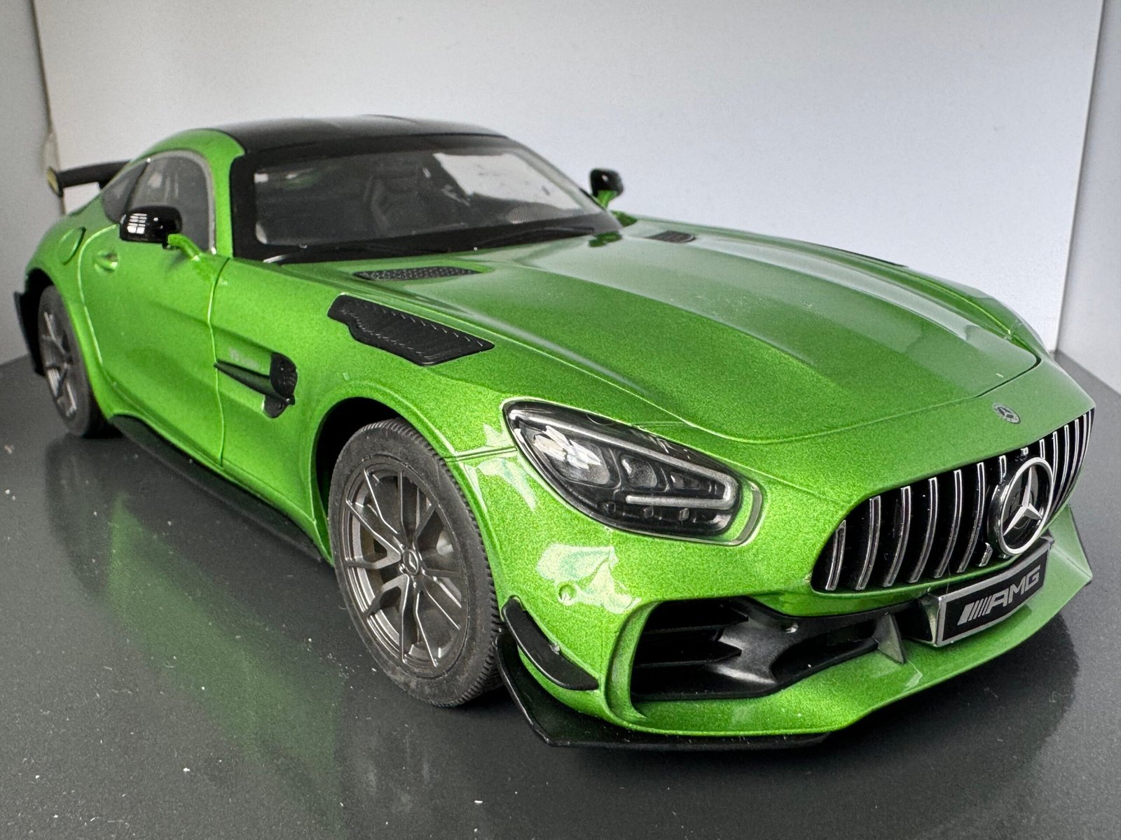 Mercedes Benz AMG GTR 1:18 Scale Diecast Collectible Model - Image 3