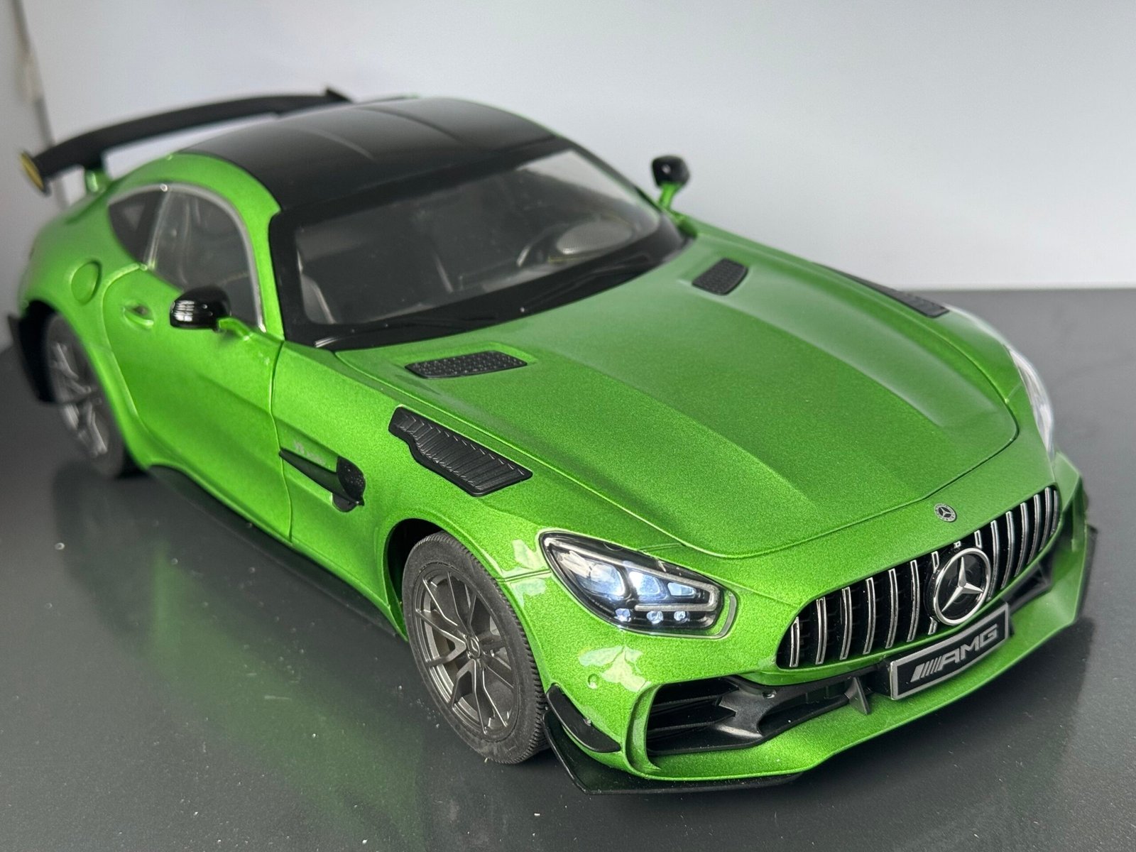 Mercedes Benz AMG GTR 1:18 Scale Diecast Collectible Model - Image 11