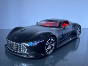 Alternative view of Mercedes Benz GTR 1:24 Scale Diecast Collectible Model