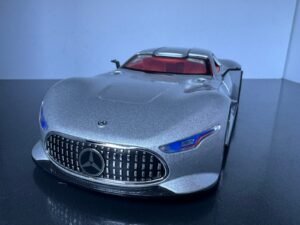 Alternative view of Mercedes Benz GTR 1:24 Scale Diecast Collectible Model
