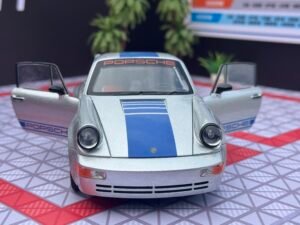 Alternative view of Porsche 911 1:24 Scale Diecast Collectible Model