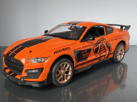 Shelby GT500  1:24 Scale Diecast Collectible Model