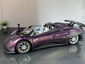 Alternative view of Pagani Huayra 1:24 Scale Diecast Collectible Model