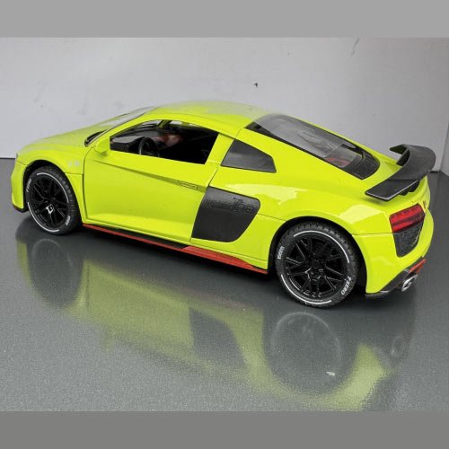 Audi RS8 1:24 Scale Diecast Collectible Model - Image 5